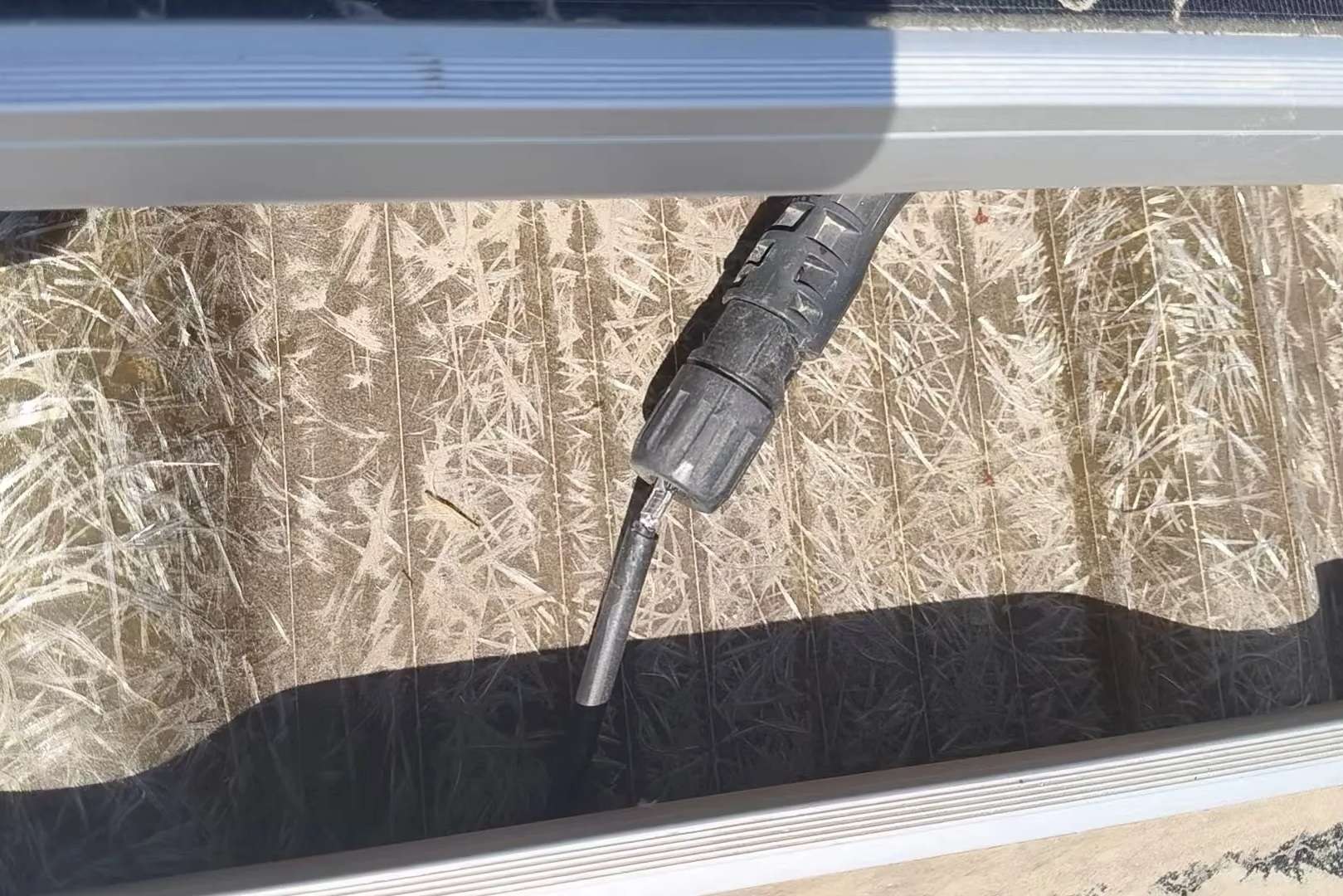 Damaged solar connector repair